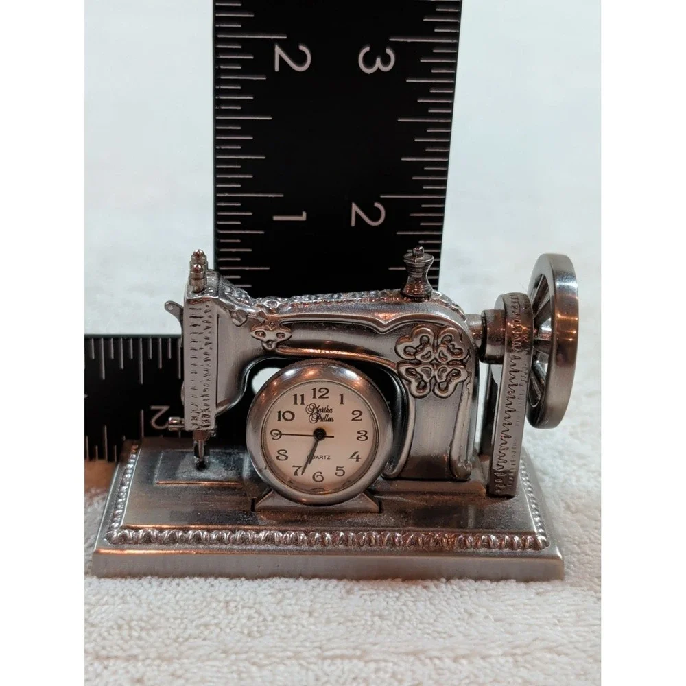 Martha Pullen Vintage Style Sewing Machine Clock Miniature Collectible